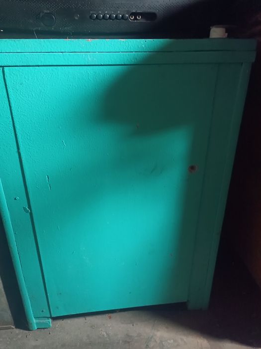 Продам швейную машинку