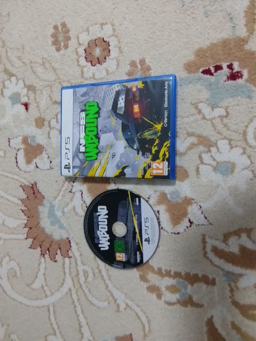 Продам Sony PlayStation 5 с играми