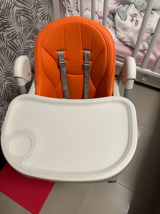 Детско столче за хранене Peg Perego PRIMA PAPPA Follow Me, Много запазено, всички аксесоари, произведено в Италия