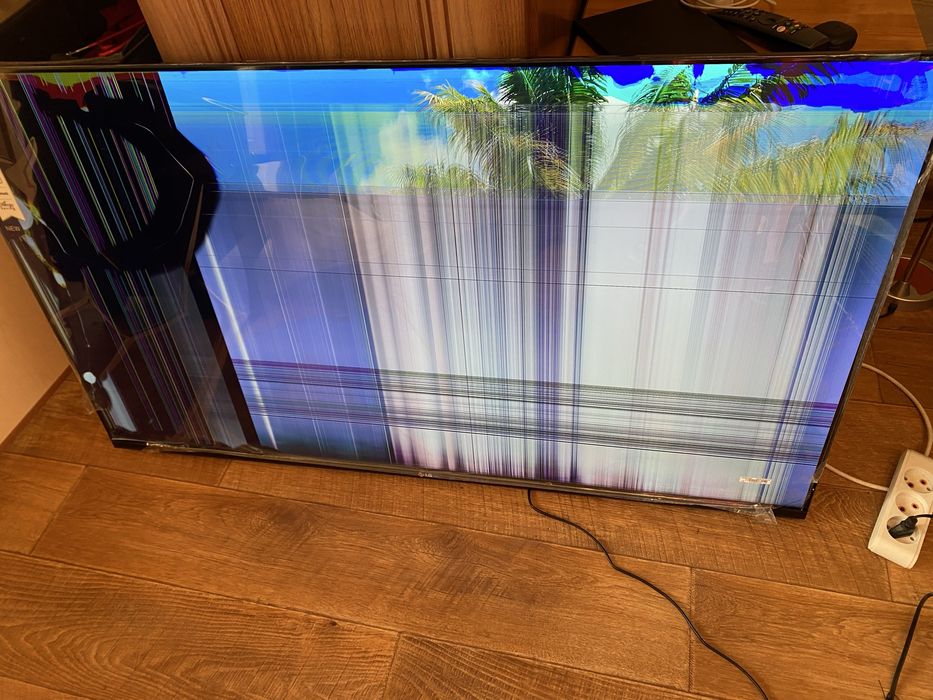 Продам телевизор LG