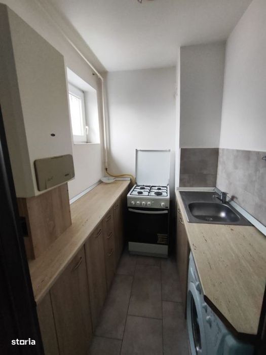 Apartament de 3 camere, 37.33 mp., zona Micro 3