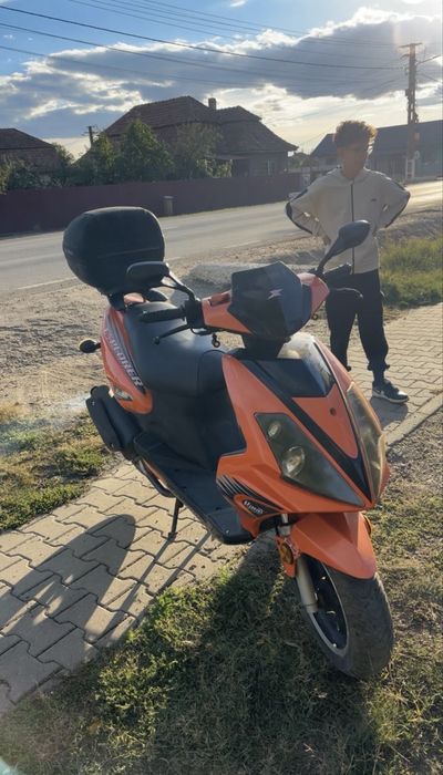 Scuter 49cc cpi explorer