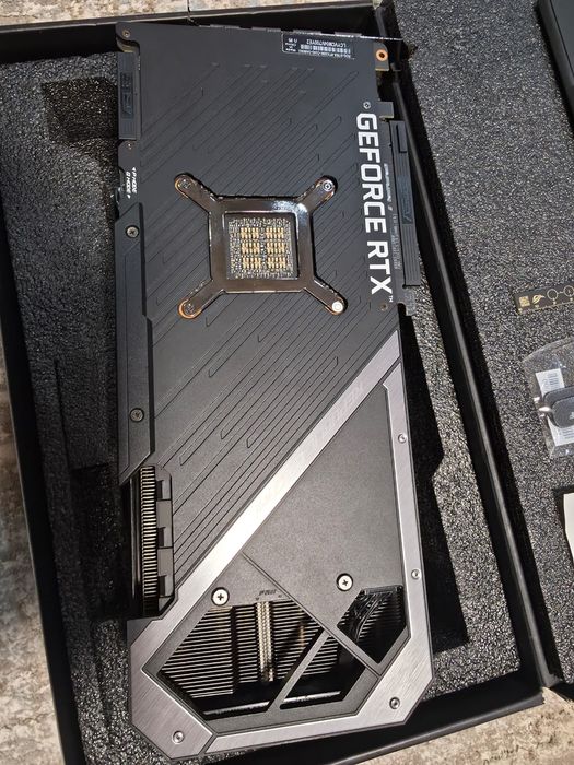 3090 ASUS ROG Strix 24GB