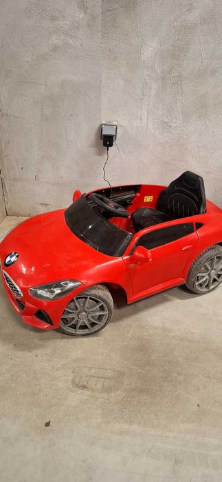 Детска акумулаторна кола BMW