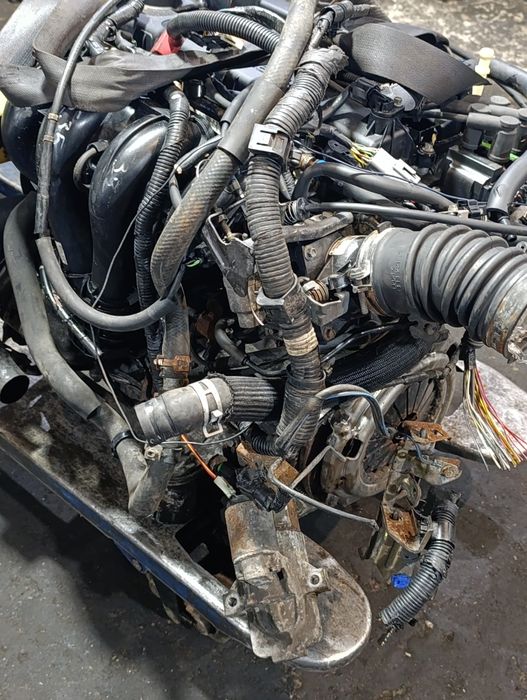 Двигатель в сборе на Мазда 6 L8