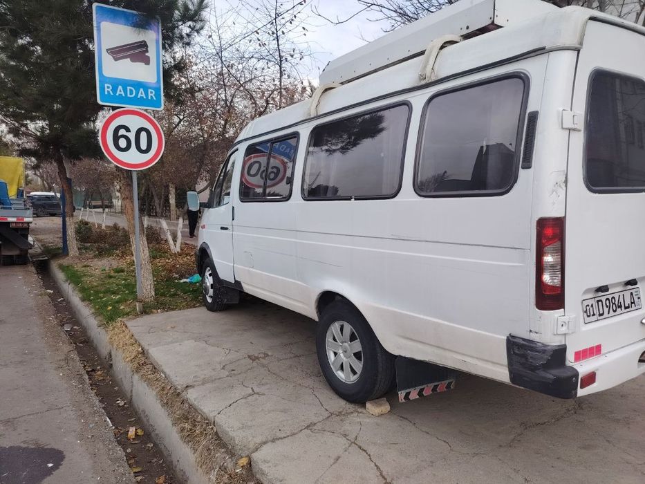 Газель микроавтобус сотилади. Gazel 2005 yil.