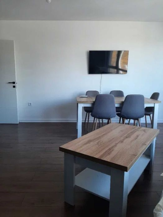 Дава се под наем Тристаен апартамент в Пловдив, Кършияка - 70 кв.м за 500 € - Снимка #3