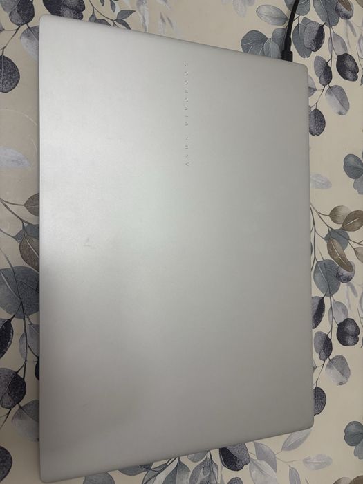 ASUS vivobook s16