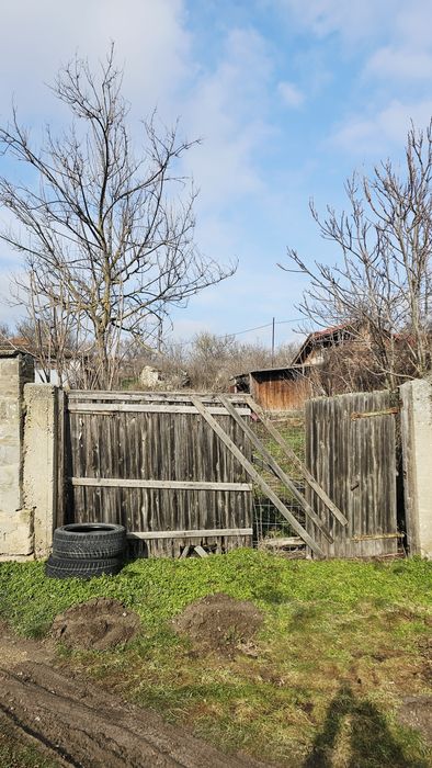 Продавам къща в село Врнчан