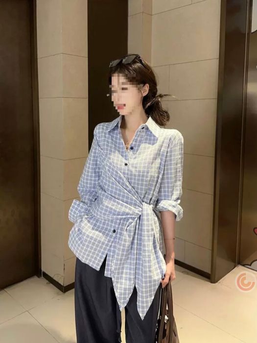 женская рубашка с оригинальным дизайном.