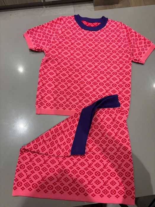 Compleu Louis V …………….