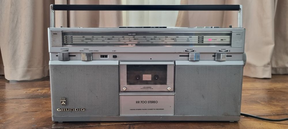 Radio casetofon boombox Grundig RR 700 si Telefunken compact 3000