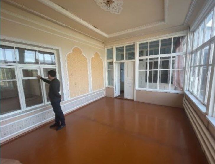 Uchastka sotiladi almashiladi bat xamma variant ko'rib chiqiladi