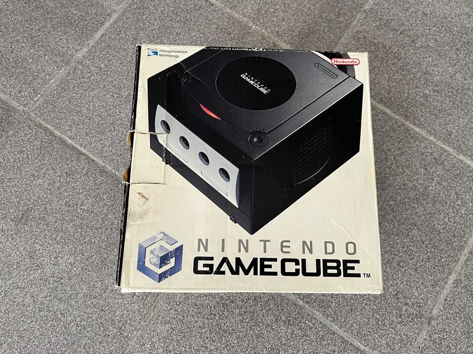 Nintendo GameCube - оригинална игрална конзола в кутия