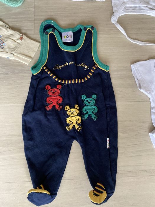 Vand lot haine baieti(1-2 luni) superbe.