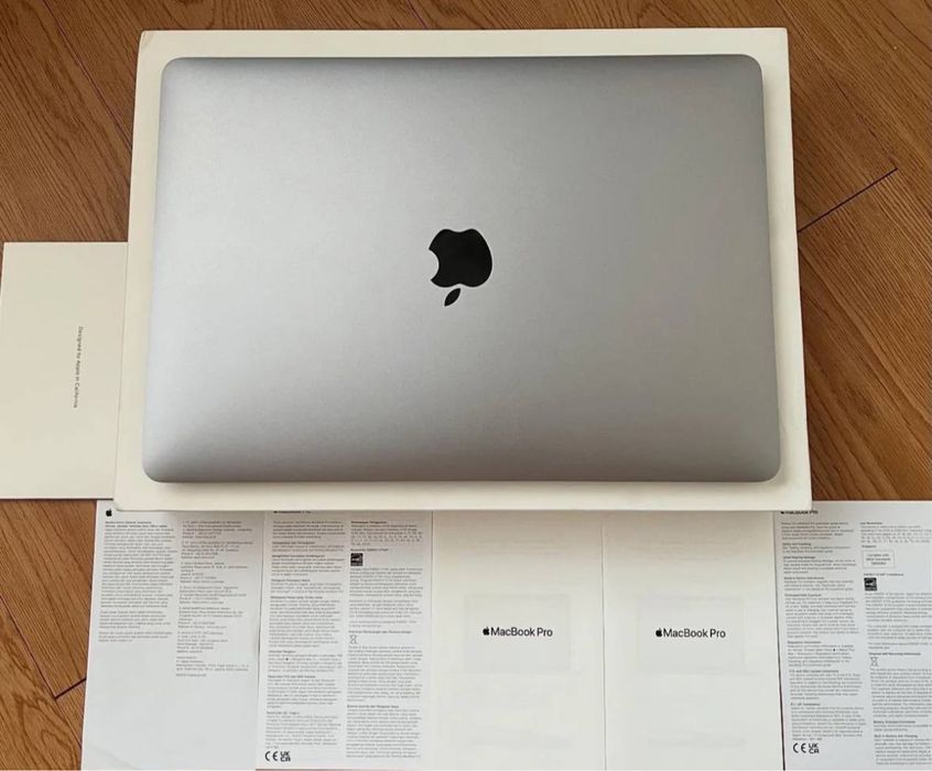MacBook m1 pro 8/256 98% 26 цикл