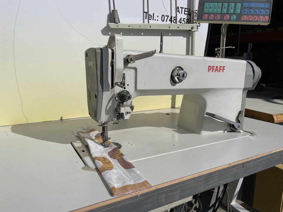 Masina de cusut liniar  PFAFF 953 automata cu taiere ata