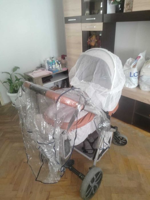 Бебешка количка за лято и зима