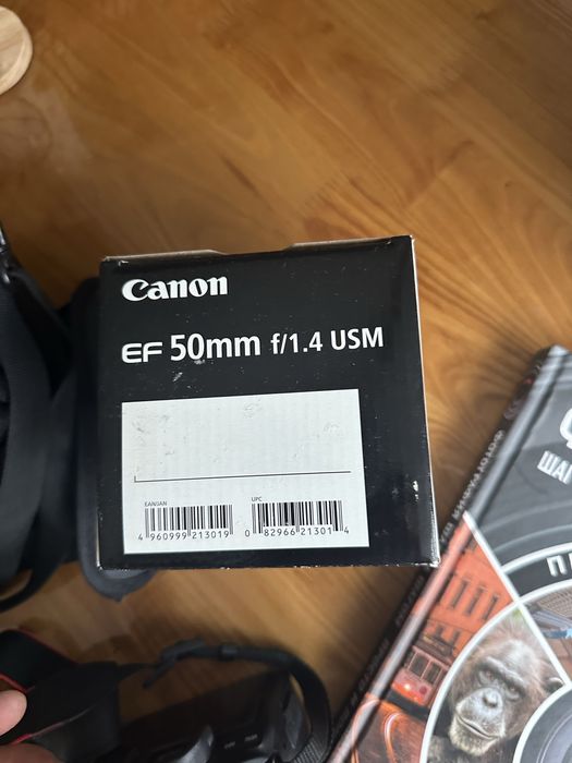 Фотоапарат canon