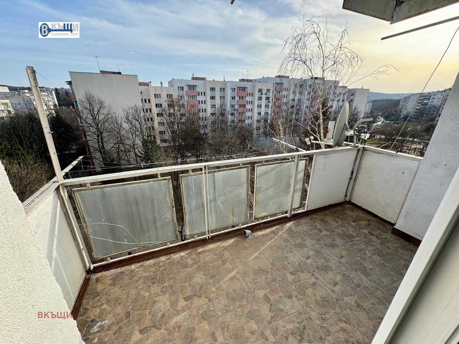 Продава се Четиристаен апартамент в Велико Търново, Бузлуджа - 75 кв.м за 1374 €/кв.м - Снимка #4