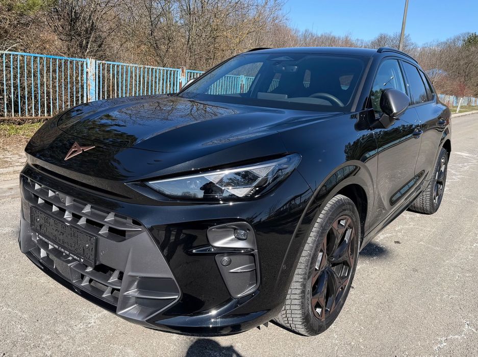 Cupra Terramar Aproape full option, cititi cu atentie lista de dotari din descriere.