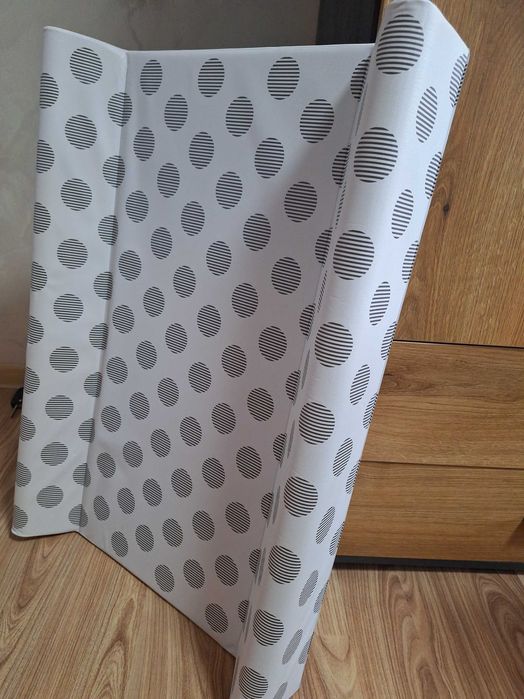 Твърд повивалник нов