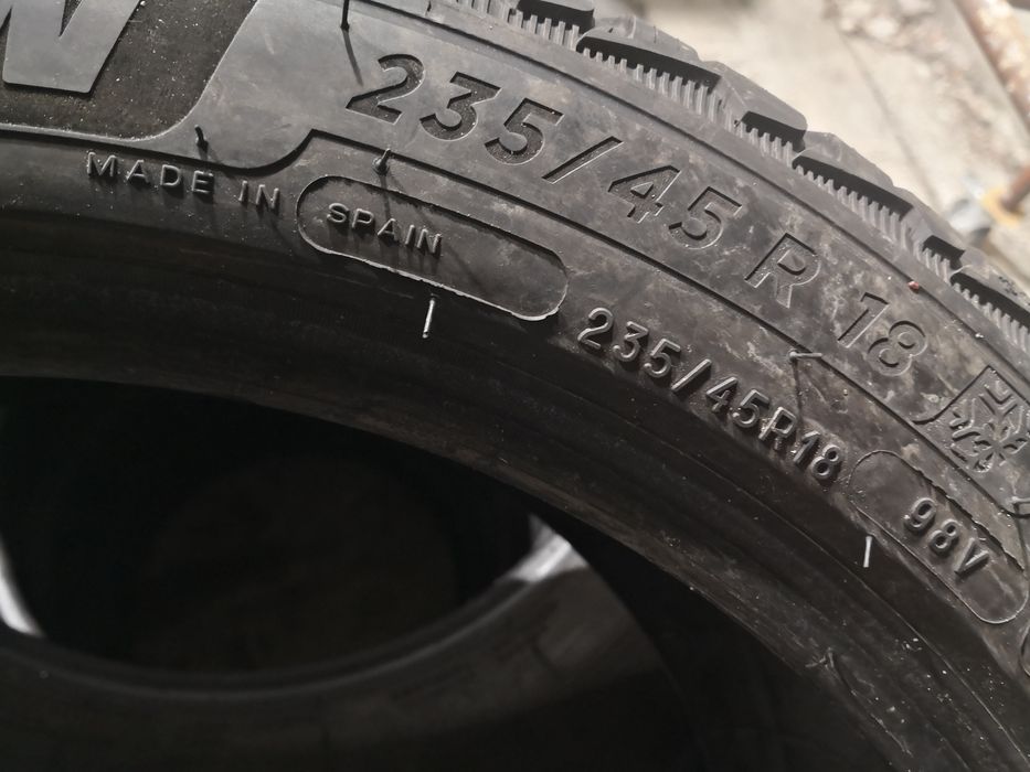 Гуми втора употреба 235 45 18 цола Michelin dot 22 4 броя