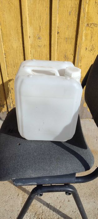 Пластиковые канистры