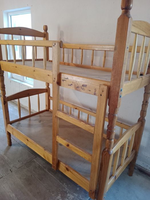 Икки каватли болалар кровати