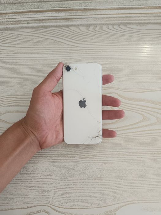Iphone se (2020) 64 gb