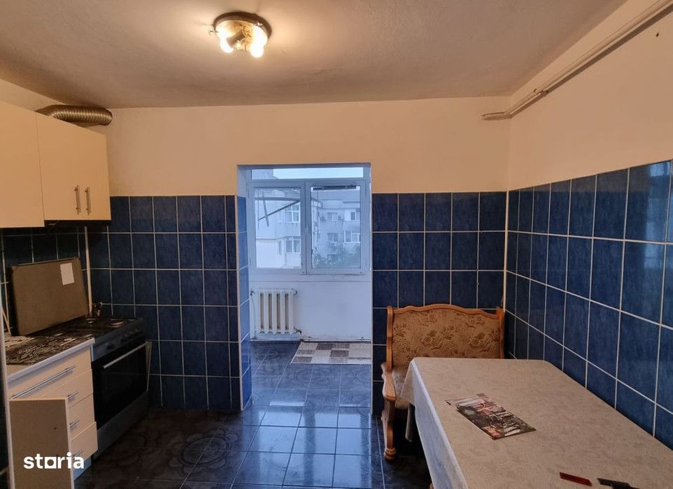 Apartament 3 camere Nicolina , 70 metri, etaj 4 Cod:163177