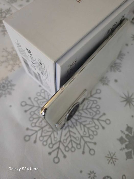 Продавам Huawei P60 Pro