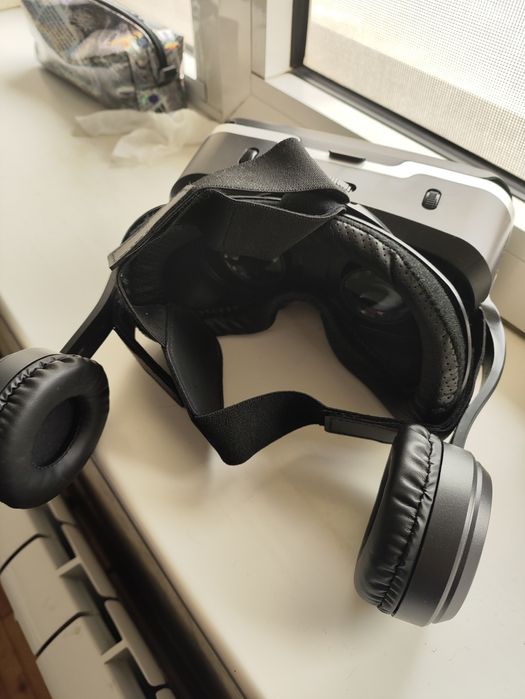 VR SHINECON ochki sotiladi