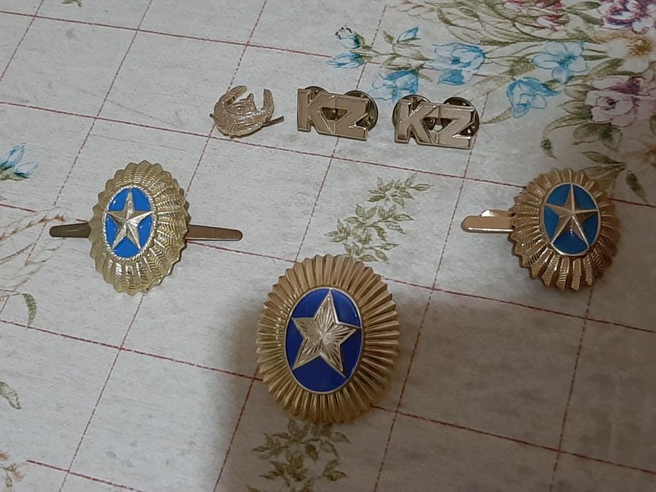 Продаётся значки