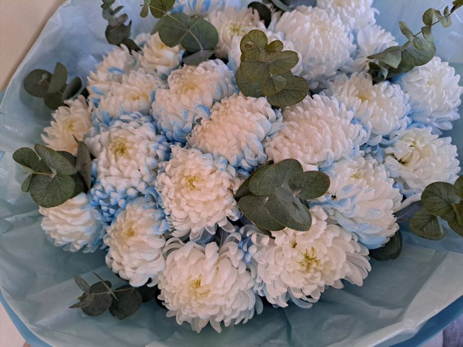 Продам букет совершенно живой и новый