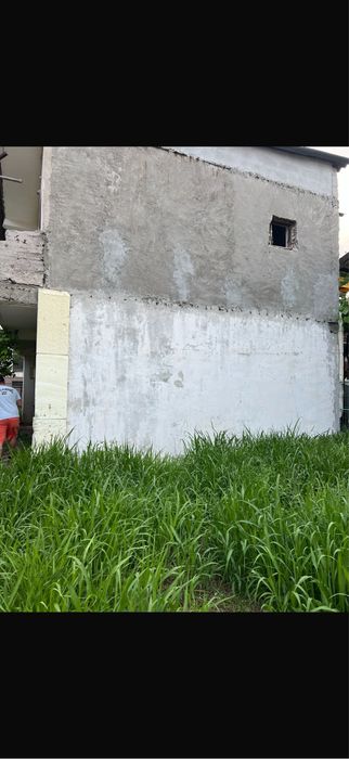 Vand teren cu casa in Mangalia aproape de sensul giratoriu