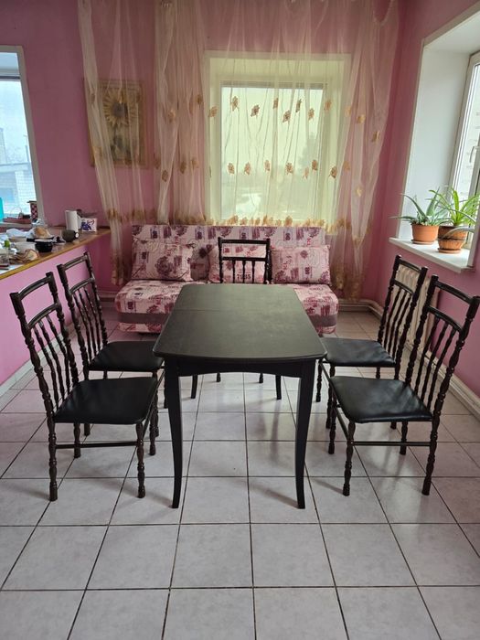 Продам стол, стулья