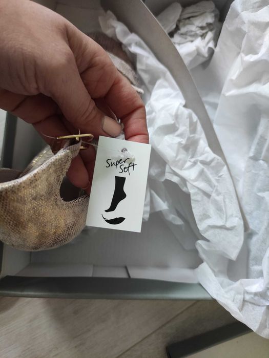 Стилни обувки Jane Klein