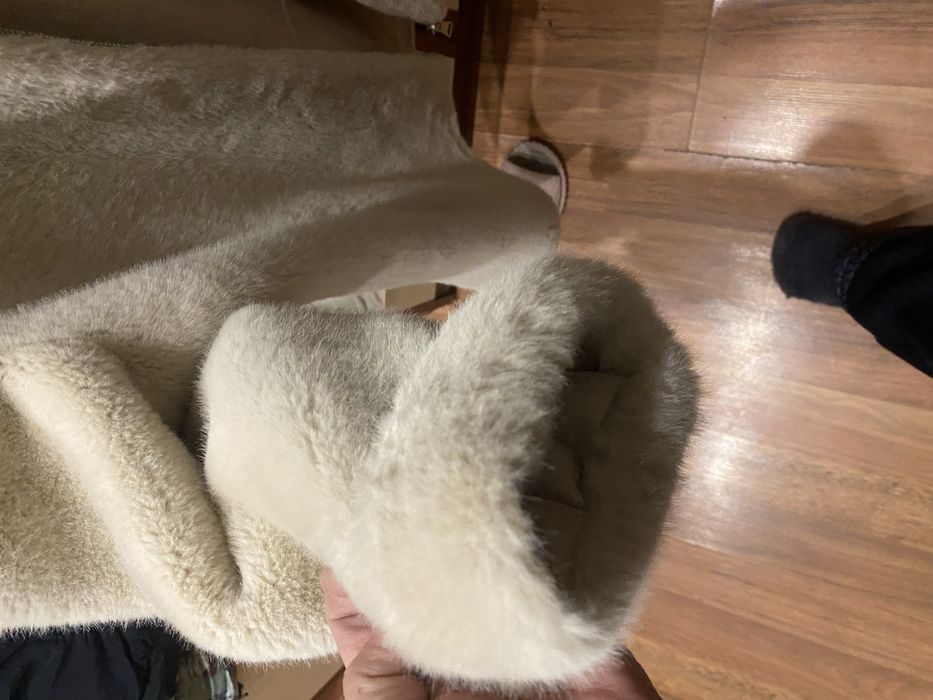 Продам шубку в отличном состояние