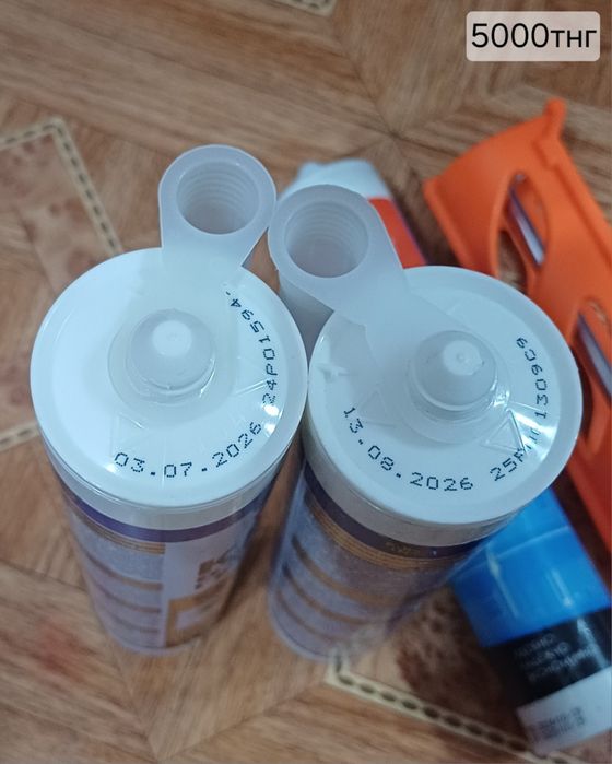 Продам клей и силикон