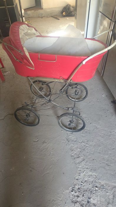 Продам советские коляска