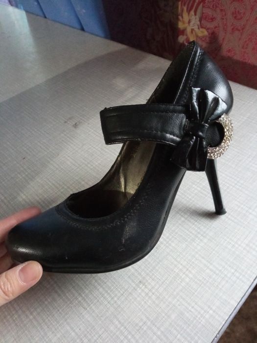 продам осенний обувь