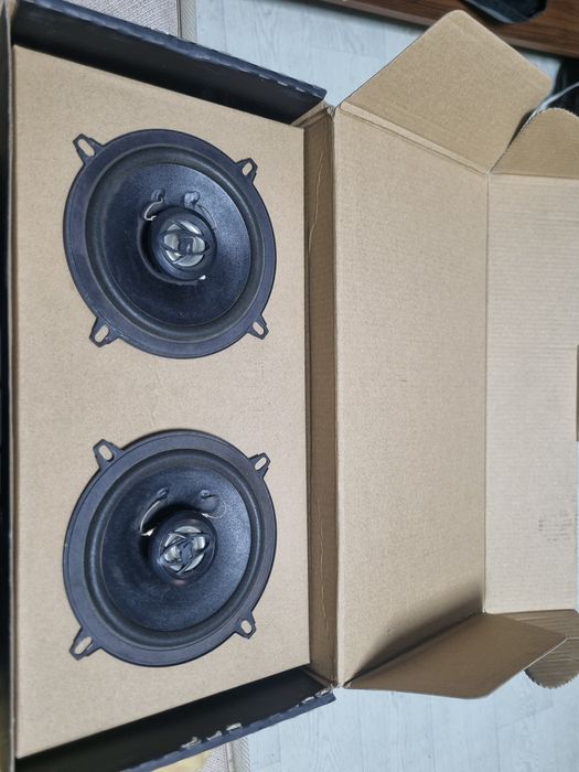 Продам динамики на машину