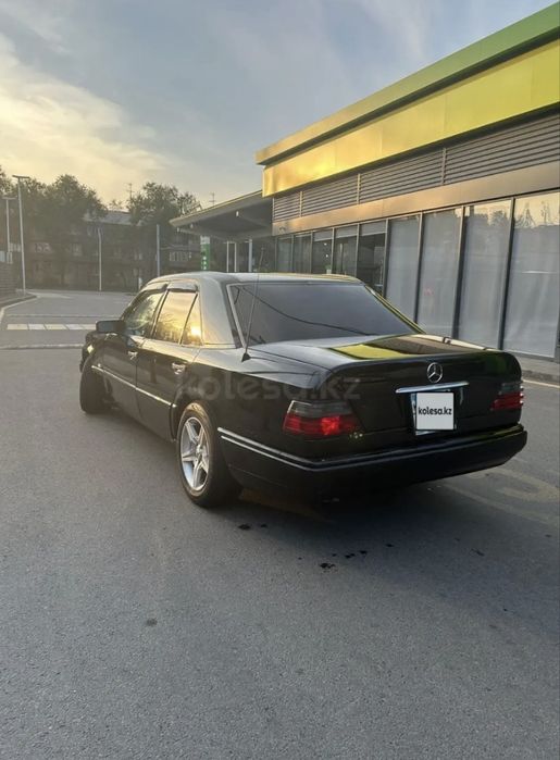 Мерседес Е320 японец