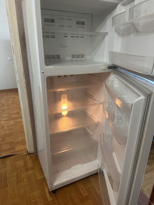 Холодильник продам