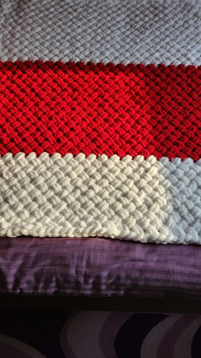 Ново ръчно плетено одеяло 90/90 см прежда Ализе Пуфи