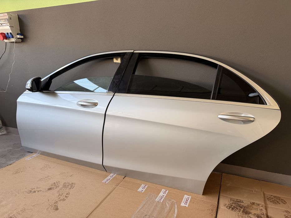 Usa Fata / Spate Usi Stanga Mercedes W222 S Class 2013-2017