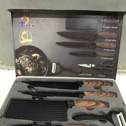 Комплект кухненски ножове,6 части, 4 кухненски ножа,1 ножица,1 белачка