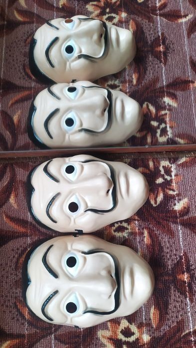 Игрушки новые. Для супергероев