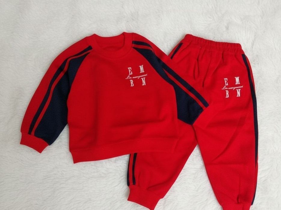 Zamonaviy va qulay bolalar kiyimlari